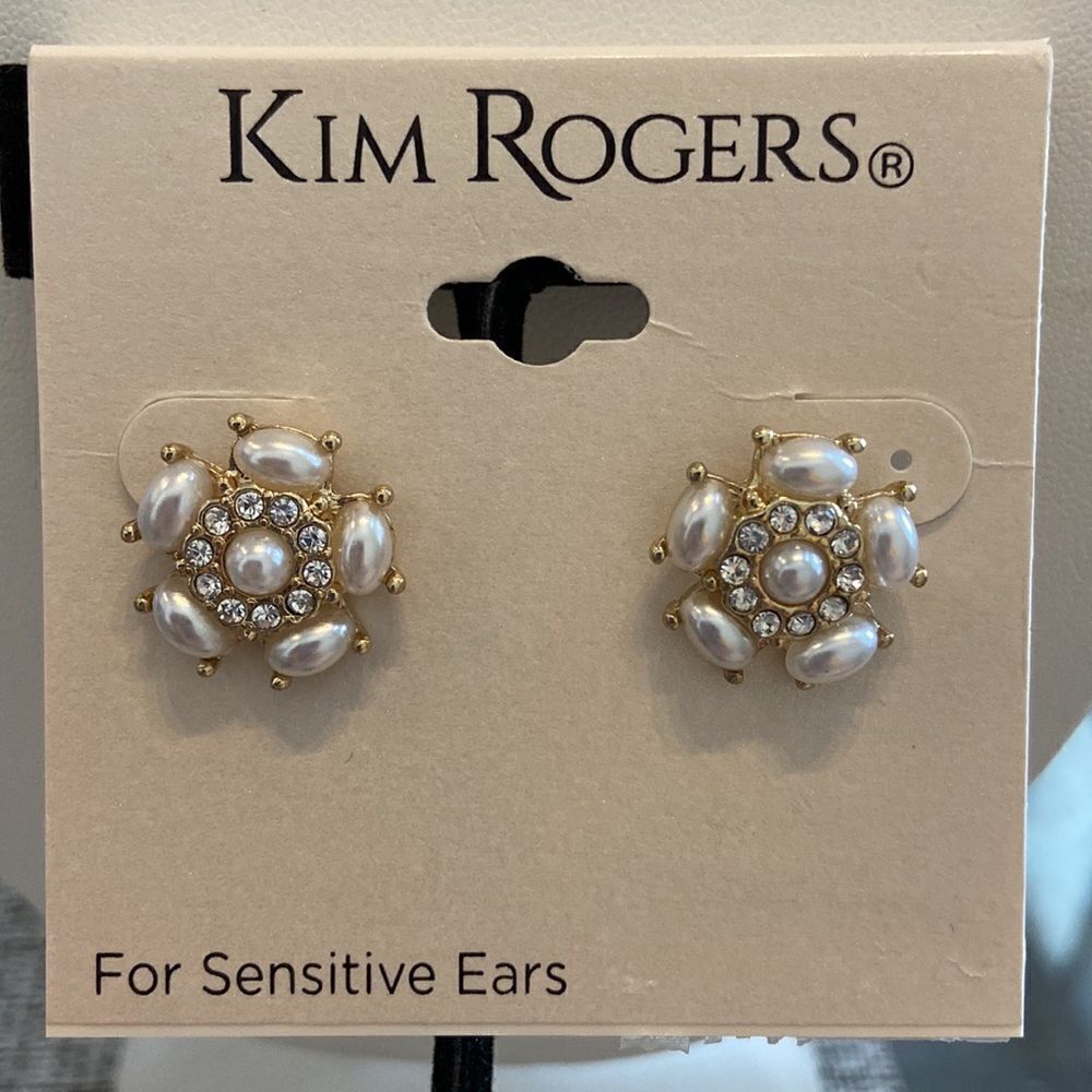 Kim Rogers Flower Pearl and rhinestone earrings Nickel free NWT